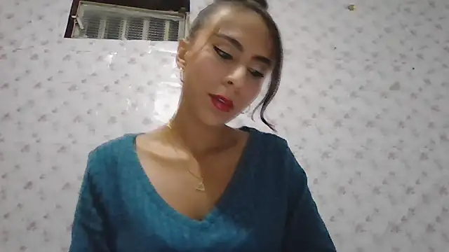 Roselingalvis13 online show from April 9, 2026, 2:44 am