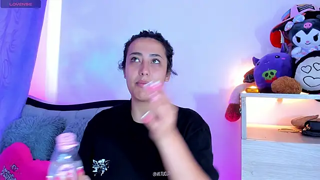 my aleja  online show from March 29, 2026, 11:21 am