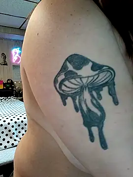 Snapshot of Ursulalane chatting on October 2, 2025, 3:52 pm Ursulalane online show from October 2, 2025, 3:52 pm