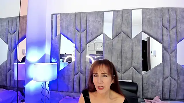 BestLadyMature online show from October 10, 2025, 7:57 pm