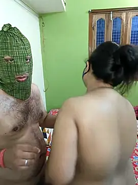 SwatiCam online show from September 30, 2025, 5:18 pm