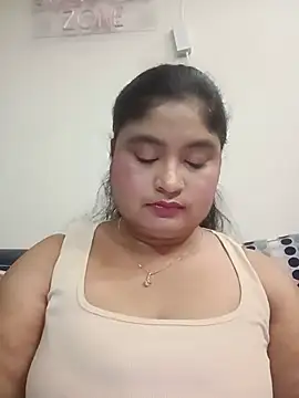Snapshot of hornyriyanka chatting on June 19, 2026, 2:38 am hornyriyanka online show from June 19, 2026, 2:38 am