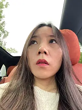 xinmeng-000 online show from October 18, 2025, 4:37 am