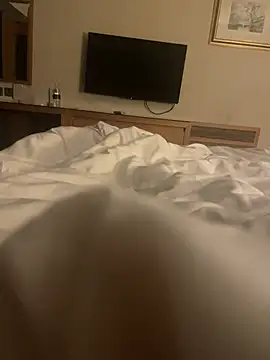 xinmeng-000 online show from March 4, 2026, 10:49 pm