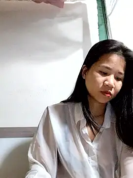 Maria2299 online show from November 21, 2025, 5:33 pm