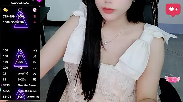 HanaYourlove online show from April 18, 2026, 12:42 pm