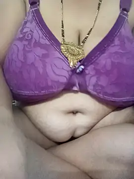 Snapshot of chocobbsneha567 chatting on April 26, 2026, 3:10 pm chocobbsneha567 online show from April 26, 2026, 3:10 pm