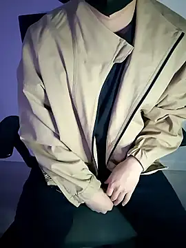 111owo111 online show from January 15, 2026, 12:43 pm