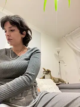 Piggiteablacktea online show from December 19, 2025, 6:48 pm