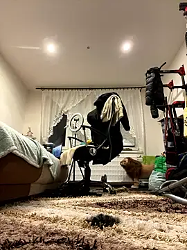 Piggiteablacktea online show from January 18, 2026, 6:12 pm