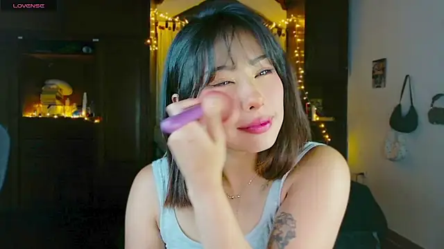 Snapshot of Shisuku_Sophi chatting on April 10, 2026, 6:29 am Shisuku Sophi online show from April 10, 2026, 6:29 am