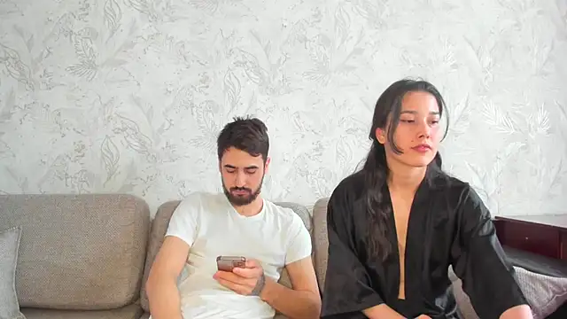 sophywhisper online show from March 3, 2026, 7:03 am