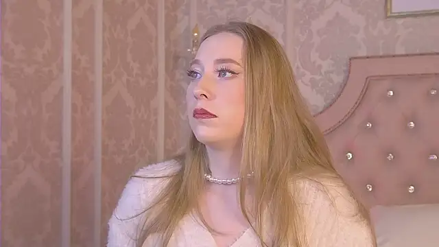 MiaEuphoria  online show from October 9, 2025, 3:26 am