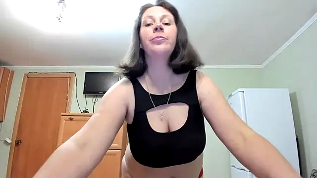 KATTYWARM  online show from February 9, 2026, 10:14 pm