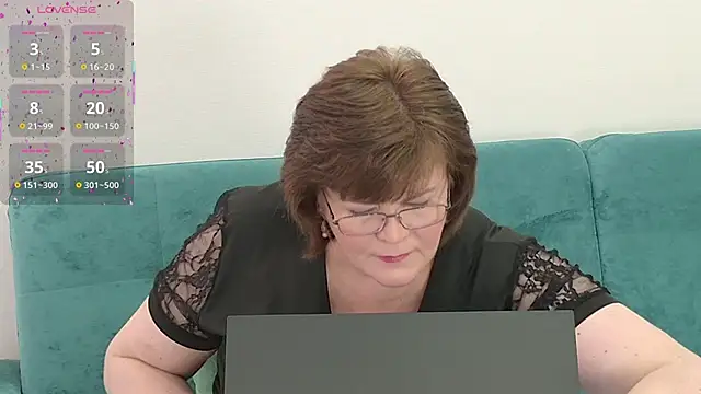 Sandra Sunrise online show from October 3, 2025, 8:33 am