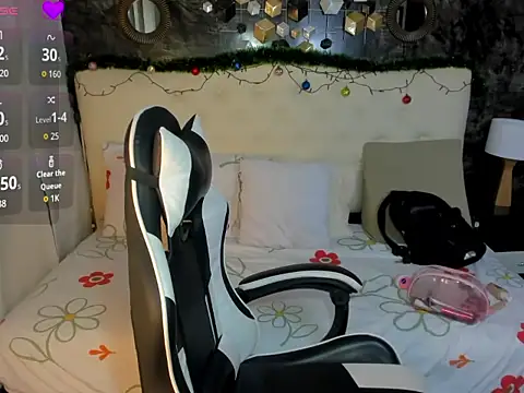 salome rojas  online show from December 17, 2025, 8:26 pm