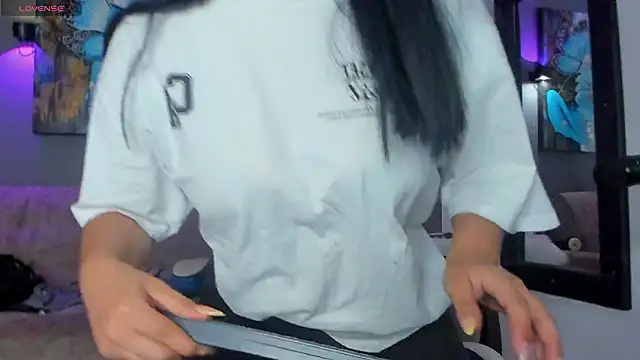 elizabeth lamer online show from March 12, 2026, 1:12 am