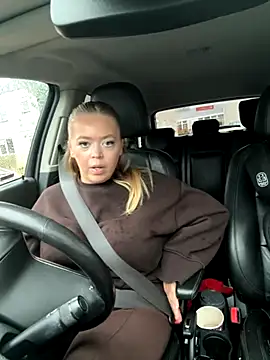 KaylaTrudi online show from November 14, 2025, 10:58 am