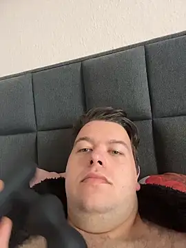 Lars2306 online show from November 2, 2025, 1:35 pm