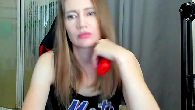 Snapshot of JessFoxxx chatting on June 2, 2026, 2:24 am JessFoxxx online show from June 2, 2026, 2:24 am
