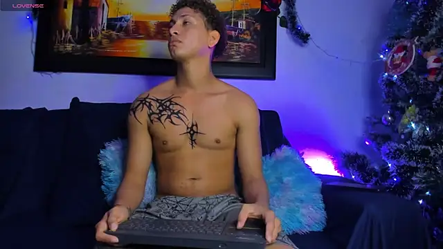 ECSTASYX2 2001 online show from December 18, 2025, 5:24 am