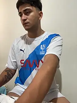 Tavinho067 online show from October 27, 2025, 5:17 pm