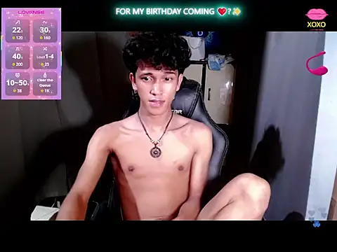 kenbigcockxx online show from November 6, 2025, 5:36 pm