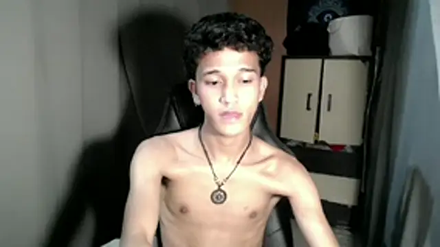 kenbigcockxx online show from November 20, 2025, 5:34 pm