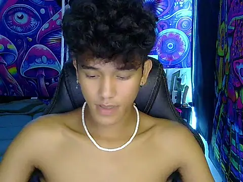 Snapshot of kenbigcockxx chatting on May 15, 2026, 10:55 am kenbigcockxx online show from May 15, 2026, 10:55 am