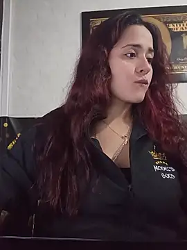 candy  fox  online show from November 8, 2025, 1:00 pm