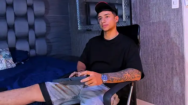 jaze bradley online show from January 14, 2026, 11:27 am