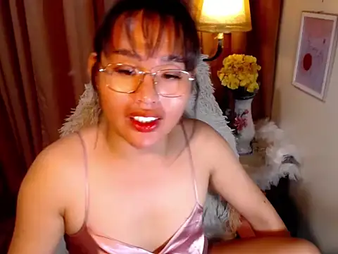 Snapshot of urmidnightcravingsxx chatting on April 17, 2026, 11:52 pm urmidnightcravingsxx online show from April 17, 2026, 11:52 pm