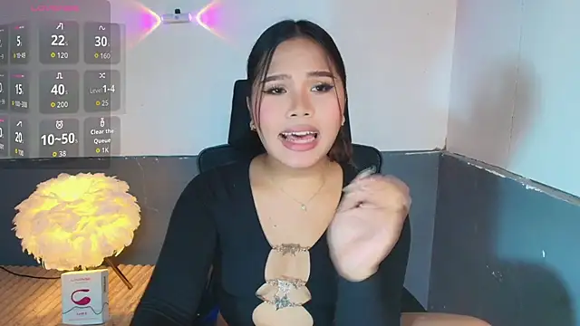 Nathalie Lustx online show from July 8, 2026, 9:19 pm