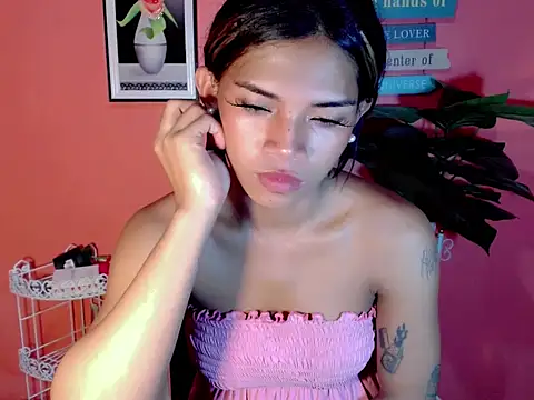 Snapshot of Sweet_ThaliaXX chatting on September 10, 2025, 10:15 am Sweet ThaliaXX online show from September 10, 2025, 10:15 am