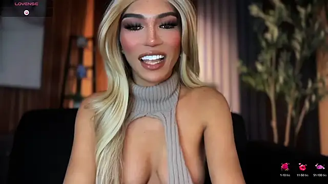 Snapshot of Huntress_xxx chatting on June 18, 2026, 12:22 am Huntress xxx online show from June 18, 2026, 12:22 am