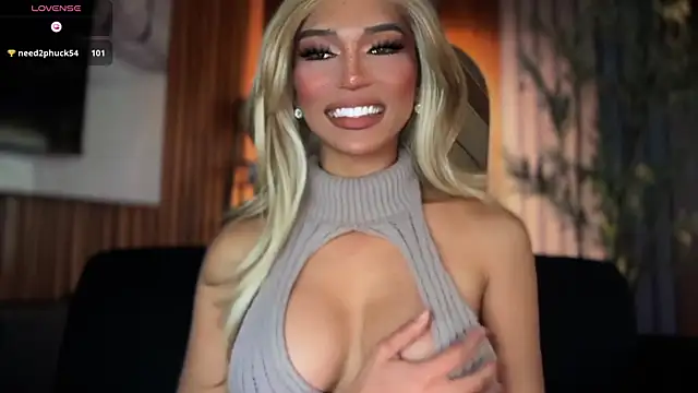 Snapshot of Huntress_xxx chatting on June 20, 2026, 12:14 am Huntress xxx online show from June 20, 2026, 12:14 am