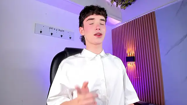 austin rouse online show from April 9, 2026, 8:03 pm