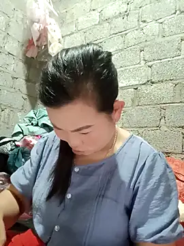 Snapshot of jienrrr chatting on October 27, 2025, 2:04 am jienrrr online show from October 27, 2025, 2:04 am