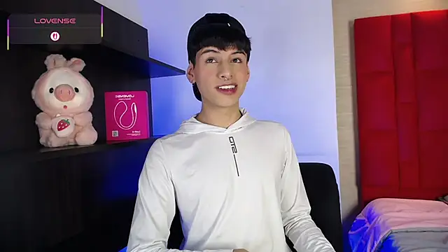 Ezra Storm online show from October 24, 2025, 4:53 am