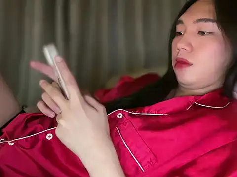 kat mire online show from March 25, 2026, 4:57 pm