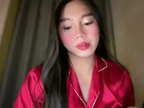 Snapshot of kat_mire chatting on May 7, 2026, 6:35 pm kat mire online show from May 7, 2026, 6:35 pm