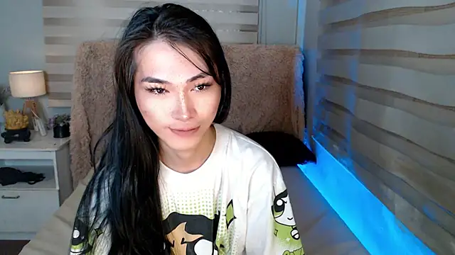 lovelychanel69xx online show from October 13, 2025, 10:54 pm