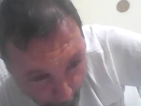 Luised80 online show from April 10, 2026, 8:46 pm