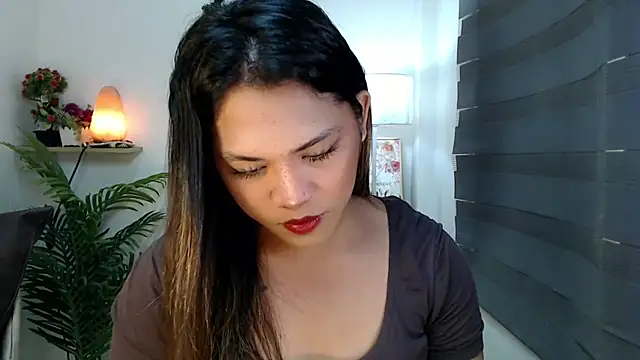 scarlett brownx69 online show from December 15, 2025, 11:14 am