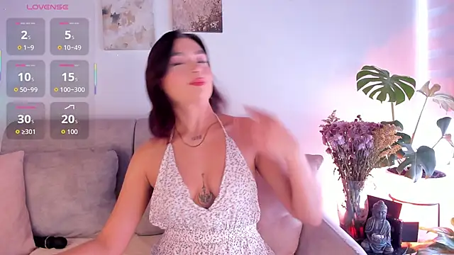 Estrer collins online show from September 22, 2025, 7:05 pm