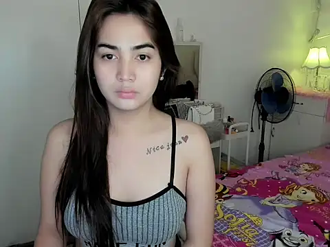 Snapshot of Alovelydoll_nica chatting on April 20, 2026, 1:19 am Alovelydoll nica online show from April 20, 2026, 1:19 am