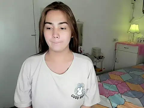 Snapshot of Alovelydoll_nica chatting on May 27, 2026, 12:46 pm Alovelydoll nica online show from May 27, 2026, 12:46 pm
