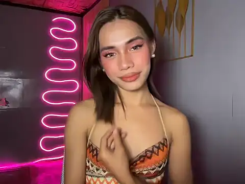 Snapshot of Lovelynikki03 chatting on April 30, 2026, 8:20 am Lovelynikki03 online show from April 30, 2026, 8:20 am