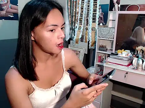 miya khali online show from November 14, 2025, 8:24 am