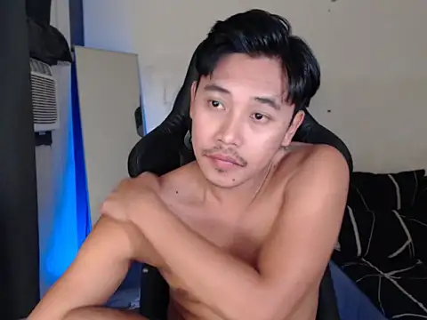 Snapshot of alexsuckable01 chatting on October 10, 2025, 3:33 pm alexsuckable01 online show from October 10, 2025, 3:33 pm
